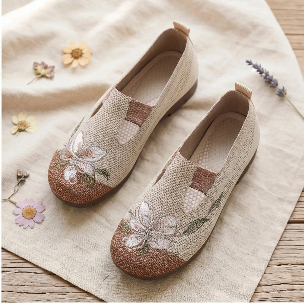 Lucia Lucca Flat