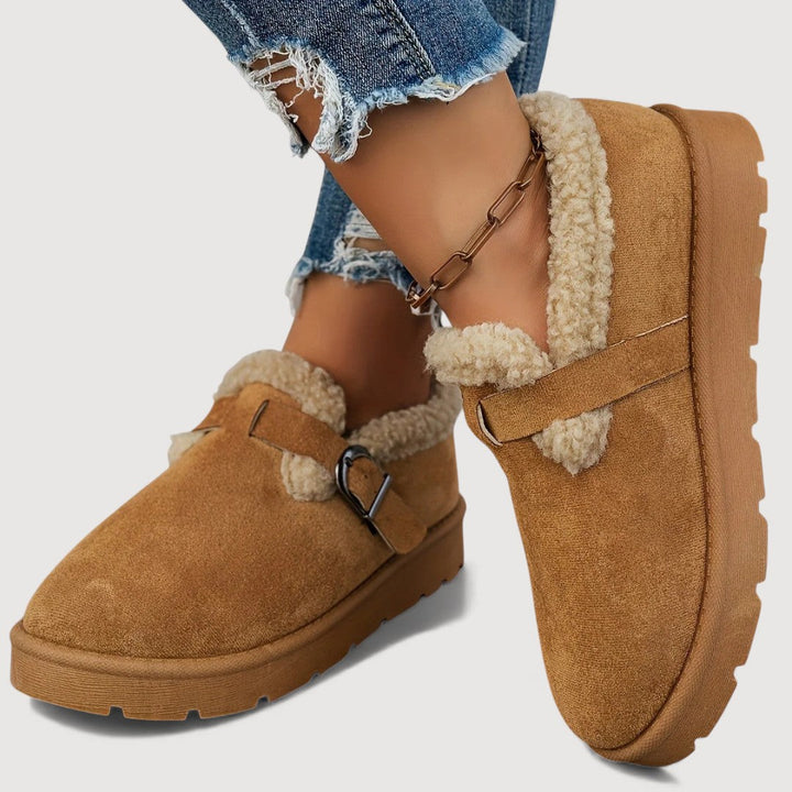 AUVIRA – COMFORTABLE BUCKLE CLOGS