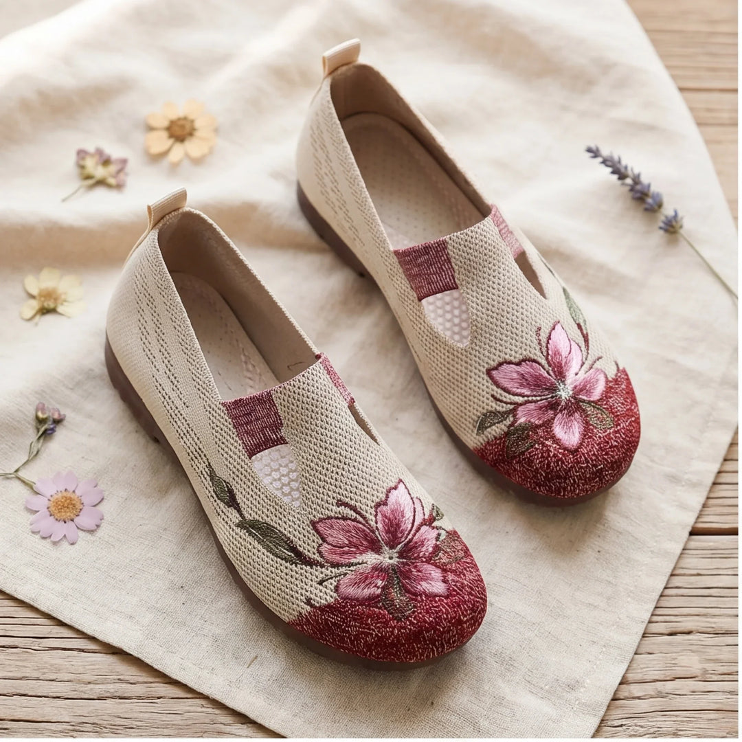 Lucia Lucca Flat